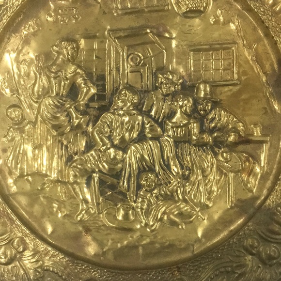 Antique English Brass Hammered Embossed Wall Decorative Plate Victorian BarScene - Picture 6 of 12